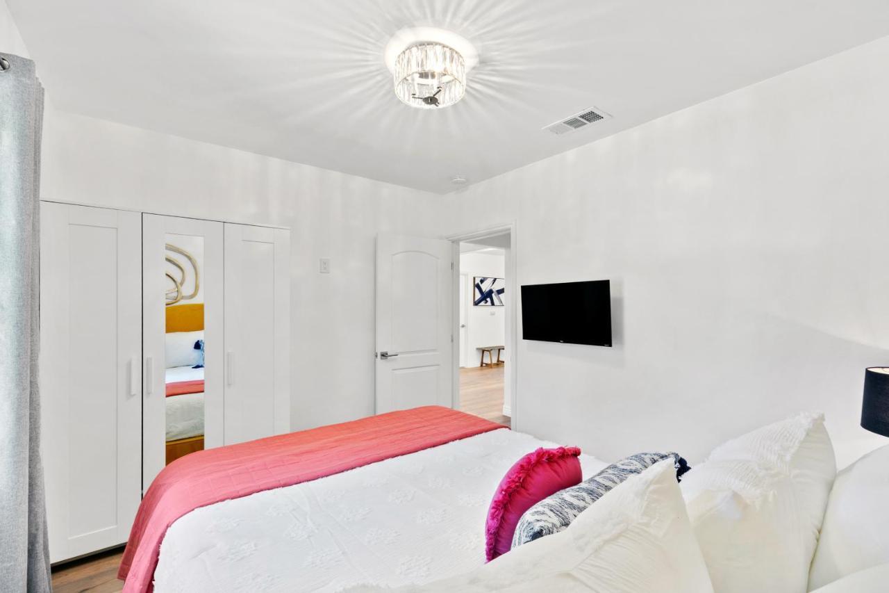 Studio City Contemporary Villa With Pool Sleeps 10 Los Angeles Zewnętrze zdjęcie